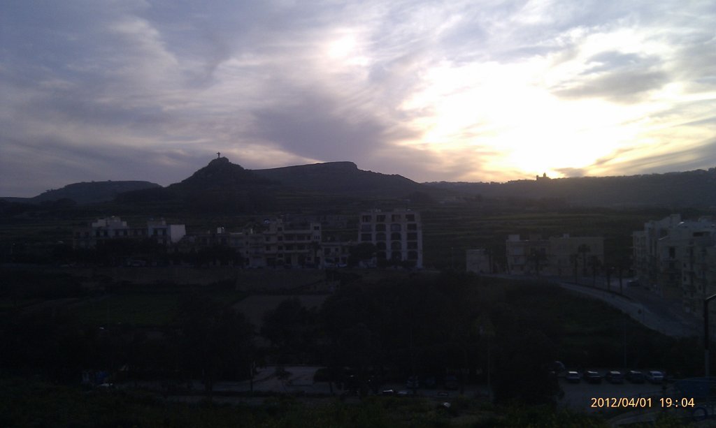 Sunday sunset over Zebbug